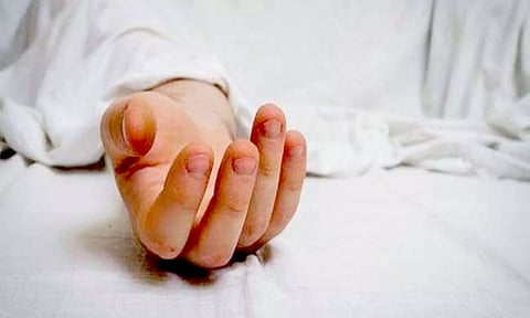 பாப்பாரப்பட்டியில் டிராக்டர் மீது மோட்டார் சைக்கிள் மோதிய விபத்தில் கல்லூரி மாணவர் சாவு