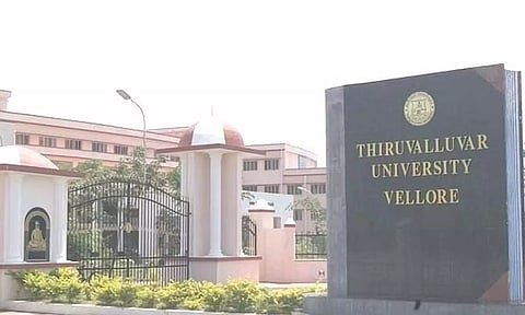 முறைகேடு நடந்ததாக புகார்: திருவள்ளுவர் பல்கலைக்கழகத்தில் உயர் கல்வித்துறை கூடுதல் செயலாளர் விசாரணை