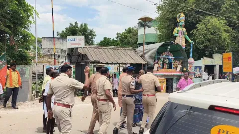 பொதுமக்கள் புகார் மீது உடனடி நடவடிக்கை எடுக்க வேண்டும்