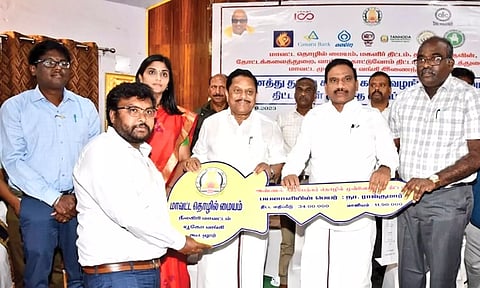 ஊட்டியில் ரூ.11.81 கோடி மதிப்பில் 136 பயனாளிகளுக்கு நலத்திட்டப்பணிகள்