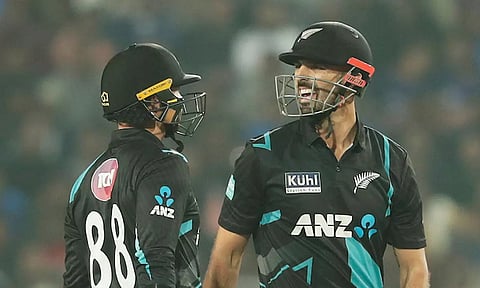 இந்திய ஜோடியின் 12 ஆண்டுகால சாதனையை முறியடித்த கான்வே- மிட்சேல் ஜோடி