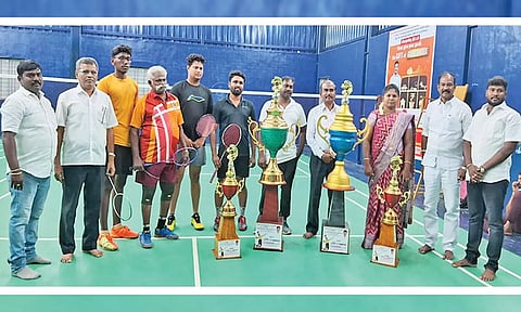 பணகுடியில் மாநில அளவிலான இறகு பந்து போட்டி