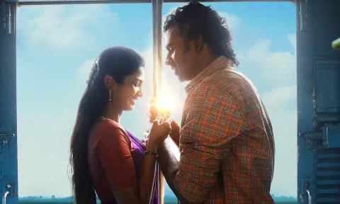 அதிரும் பறையாய் இதயம் மாறுதே.. கவனம் ஈர்க்கும் அசோக் செல்வன் பட பாடல்