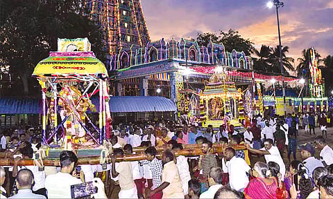 பிள்ளையார்பட்டி கற்பகவிநாயகர் கோவிலில் சூரசம்ஹாரம்