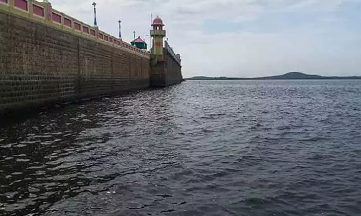 பவானிசாகர் அணையின் நீர்மட்டம் 74 அடியாக சரிந்தது