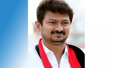 வடக்கு மாவட்ட தி.மு.க. சார்பில் மூத்த முன்னோடிகளுக்கு பொற்கிழி