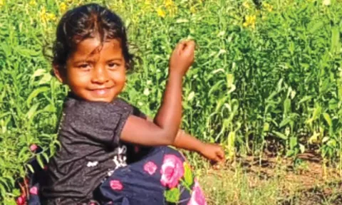 பலியான சிறுமி வர்ஷா.
