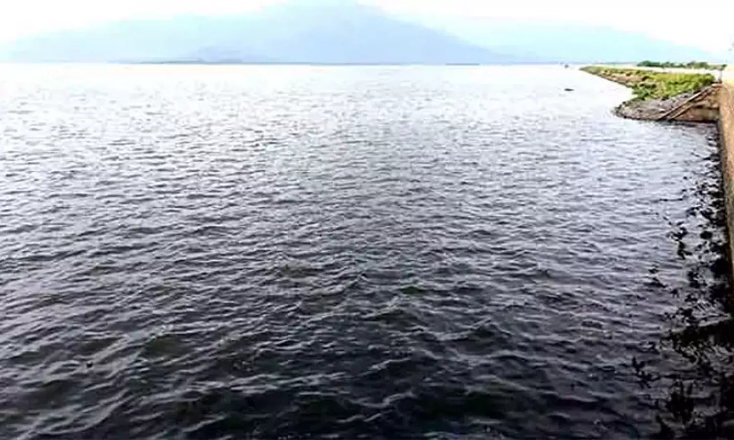 பவானிசாகர் அணைக்கு நீர்வரத்து குறைந்தது
