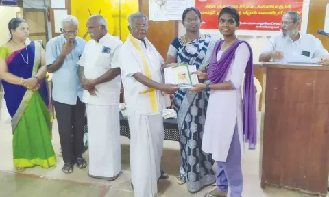 அரசு அருங்காட்சியகத்தில் கல்லூரி மாணவ-மாணவிகளுக்கான பேச்சு போட்டி