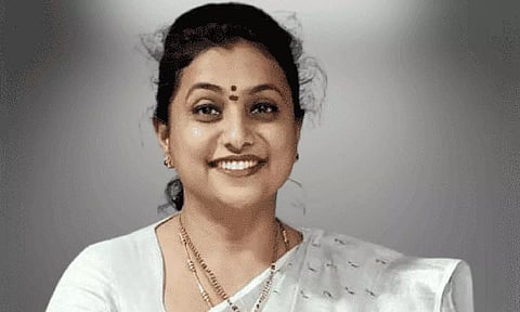 பூம்பூம் மாடு பற்றிய பேச்சால் ரோஜா மீது போலீசில் புகார்