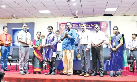 முதலாம் ஆண்டு வகுப்புகள் தொடக்க விழா நடந்தது.
