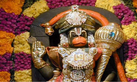 ஆஞ்சநேயரை வழிபடுங்கள்