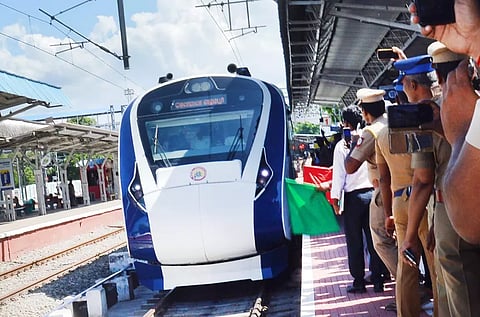 விருதுநகருக்கு வந்த வந்தே பாரத் ரெயில்