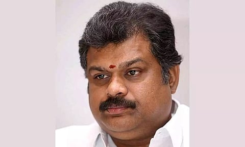 சென்னை பல்கலைக்கழகத்தை காக்க தமிழக அரசு தனிக் கவனம் செலுத்த வேண்டும்- ஜி.கே.வாசன் கோரிக்கை