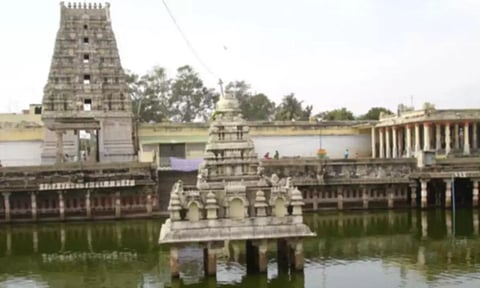 காமாட்சி அம்மன் கோவில் கட்டமைப்பு