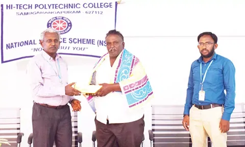 ஹைடெக் பாலிடெக்னிக் கல்லூரியில்  நாட்டு நலப்பணி திட்ட நாள் விழா