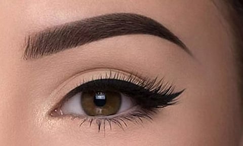 புருவங்கள் அடர்த்தியாக இதை செய்துபாருங்கள்