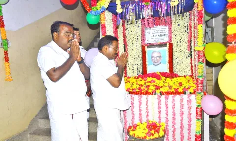 119-வது பிறந்தநாள் விழா - நாகர்கோவிலில் சி.பா. ஆதித்தனார் படத்துக்கு அரசியல் கட்சியினர் மாலை அணிவித்து மரியாதை