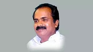 நலத்திட்ட உதவிகளை மாணவர்கள் முறையாக பெற்று முன்னேற்றமடைய வேண்டும்