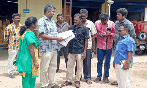 சாலை விரிவாக்க பணி ஆய்வு