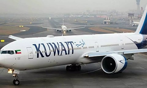 குவைத் விமானம் தாமதம்: சென்னை விமான நிலையத்தில் 5 மணிநேரம் தவித்த பயணிகள்