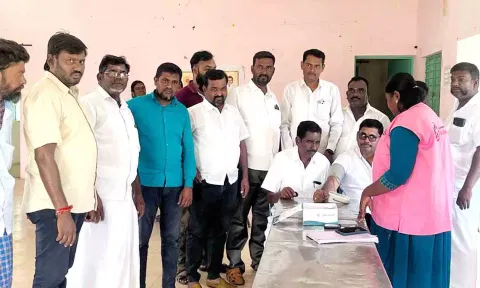 முகாமில் கலந்து கொண்டவர்களின் காட்சி.