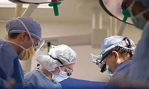 7 மாத குழந்தையின் நுரையீரலில் சிக்கிய எல்.இ.டி. பல்ப்: டாக்டர்கள் அகற்றி உயிரை காப்பாற்றினர்