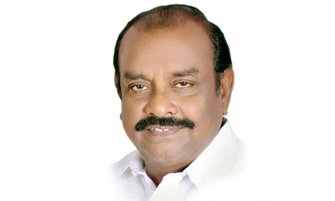 முன்னாள் அமைச்சர் நத்தம் இரா.விசுவநாதன்.