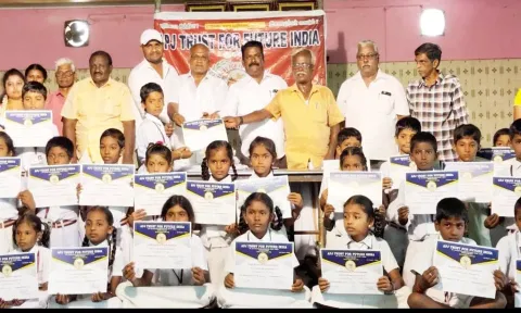 காந்தி ஜெயந்தியை முன்னிட்டு ஓவியப்போட்டி