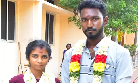 பாதுகாப்பு கேட்டு கடலூர் எஸ்.பி. அலுவலகத்திற்கு மணக்கோலத்தில் வந்த காதல் ஜோடியை படத்தில் காணலாம்.
