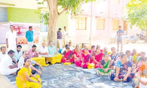 செம்பனார்கோவில் ஊராட்சியில் கிராம சபா கூட்டம் நடந்தது.