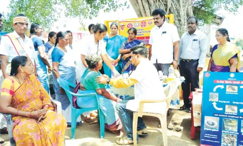 டெங்கு காய்ச்சல் தடுப்பு சிறப்பு மருத்துவ முகாமை மேயர் சண் ராமநாதன் தொடங்கி வைத்தார்.