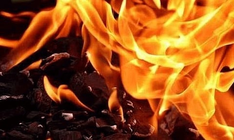 குப்பை கிடங்கில் தீ விபத்து