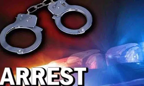 திருடிய செல்போனை திருப்பி கொடுக்க ரூ.10 ஆயிரம் கேட்டு மிரட்டல்