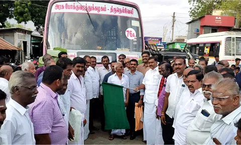 கூடுதல் வழித்தடத்தில் அரசு பஸ்சை மார்க்கண்டேயன் எம்.எல்.ஏ. கொடியைசைத்து தொடங்கி வைத்தார்.