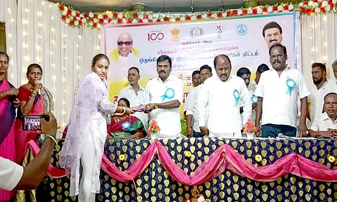 புதுப்பாளையம் ஒன்றியத்தில் சமுதாய வளைகாப்பு நிகழ்ச்சி