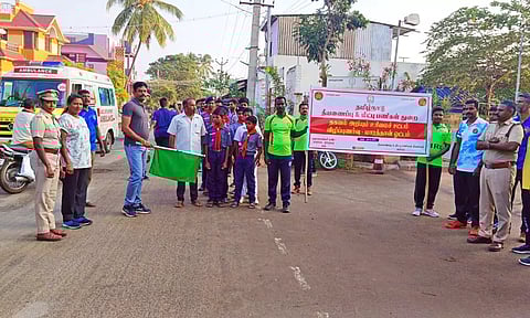 விழிப்புணர்வு மாரத்தான் போட்டி தொடங்கி வைக்கப்பட்டது.