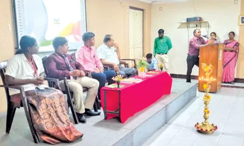தமிழ் கல்வெட்டுகள் குறித்த கருத்தரங்கம் நடந்தது.