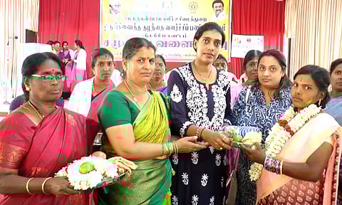 குன்னூரில் 61 கர்ப்பிணிகளுக்கு சமுதாய வளைகாப்பு