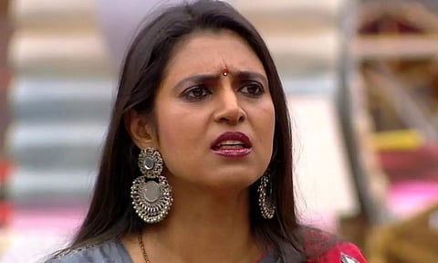 காவிரியில் தண்ணீர் தராத கர்நாடகாவுக்கு மின்சாரம், உணவு பொருட்களை அனுப்பக்கூடாது: கஸ்தூரி