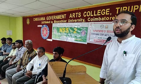 உலக மனநல தின விழிப்புணர்வு&nbsp; கருத்தரங்கம் நடைபெற்ற காட்சி.&nbsp;