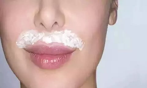 உதட்டுக்கு மேலே உள்ள முடிகளை நீக்க வீட்டு மருத்துவம்