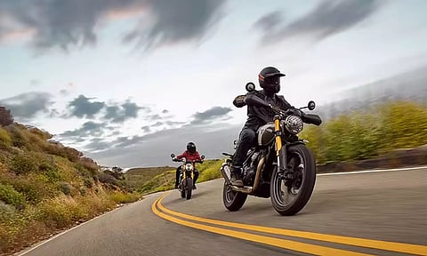 அசத்தல் மாற்றங்களுடன் அறிமுகமான டிரையம்ப் ஸ்கிராம்ப்ளர் 400X