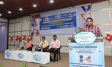 எம்.ஐ.டி என்ஜினீயரிங் கல்லூரியில் பயிலரங்கம் நடைபெற்ற காட்சி.