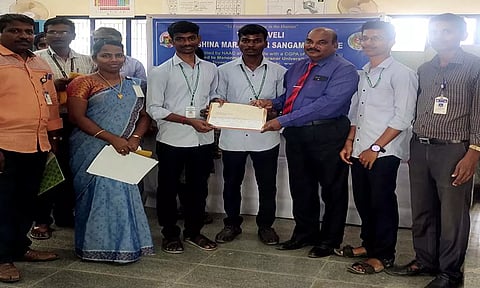 நெல்லை தட்சணமாற நாடார் சங்க கல்லூரியில்  அறிவியல் கண்காட்சி