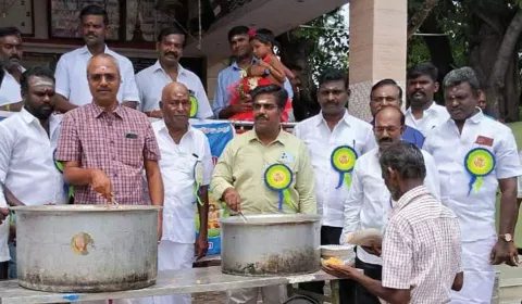 கோவில்பட்டி ராகவேந்திரா சேவா அறக்கட்டளை சார்பில் அன்னதானம்