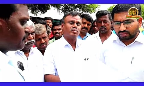 பட்டாசு ஆலை விபத்துக்களில் உயிரிழந்தவர்களின் உறவி–னர்களை தளவாய்பாண்டியன் சந்தித்து ஆறுதல் கூறினார்.