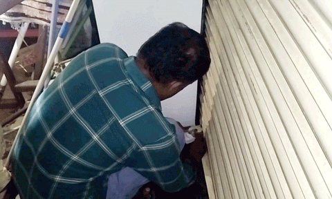 மோசடியில் ஈடுபட்ட நகை கடைக்கு பொருளாதார குற்றப்பிரிவு போலீசார் சீல் வைத்தனர்