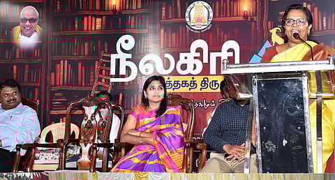 மாணவர்கள் இலக்கை அடையும்வரை தன்னம்பிக்கையுடன் போராட வேண்டும்