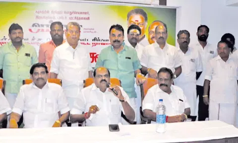 ஆலோசனை கூட்டத்தில் வைத்திலிங்கம் எம்.எல்.ஏ. பேசினார்.